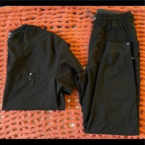 Men’s Medium scrub set - black (jogger style)